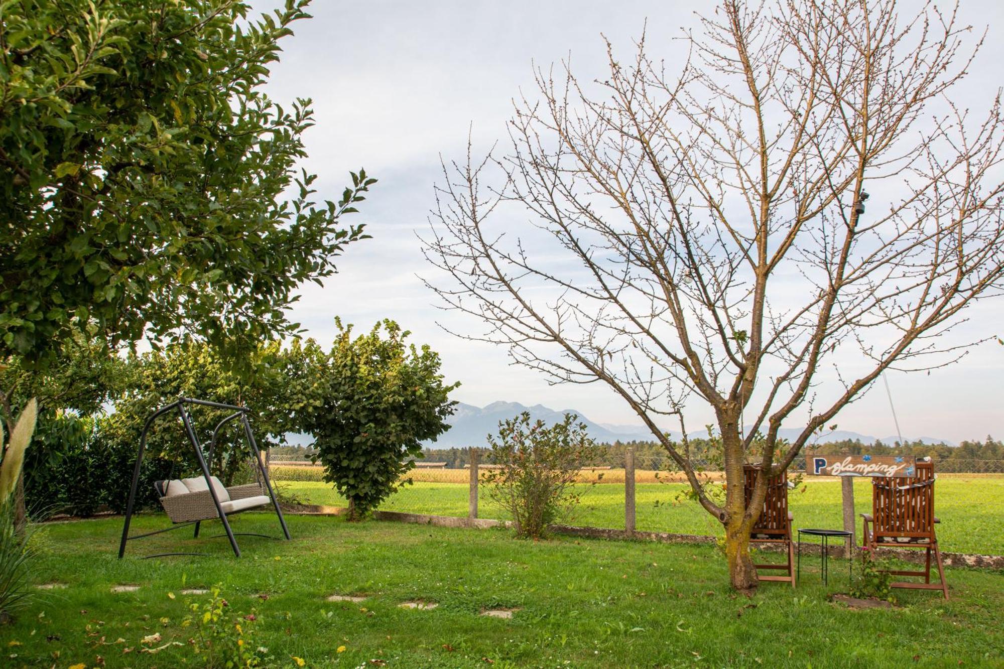 Glamping With A View Villa Smlednik Екстериор снимка