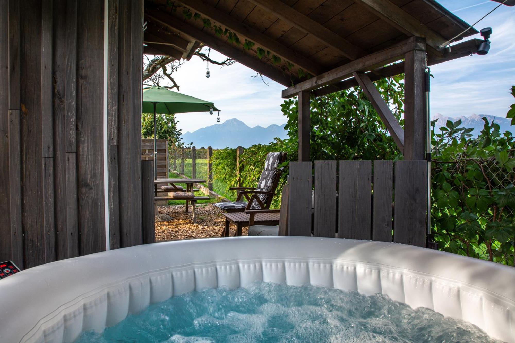 Glamping With A View Villa Smlednik Екстериор снимка